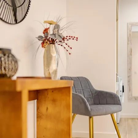 Santiago Alpine Escape