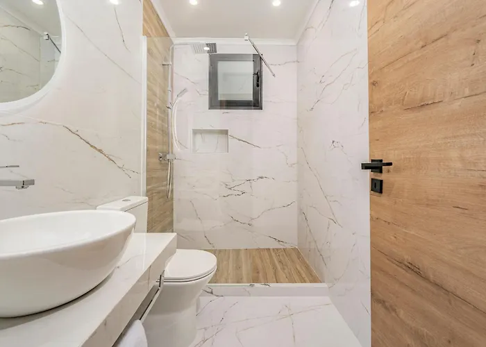 Santiago Alpine Escape *